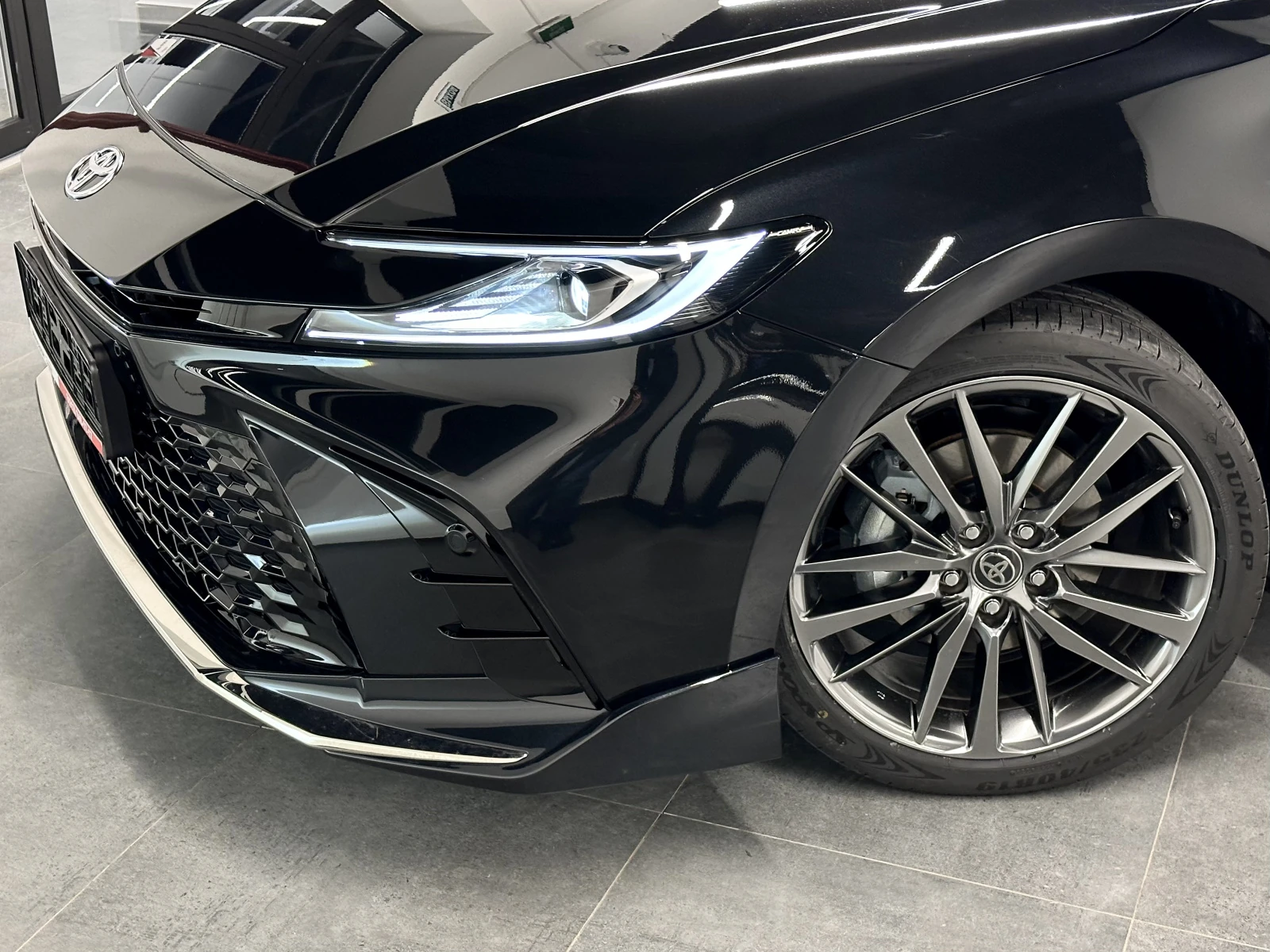 Toyota Camry, 2025г, передний привод, вариатор