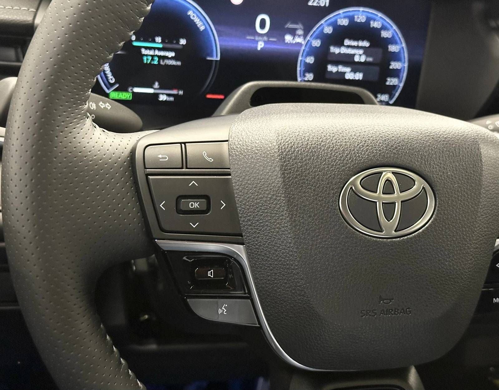 Toyota Camry, 2025г, передний привод, вариатор