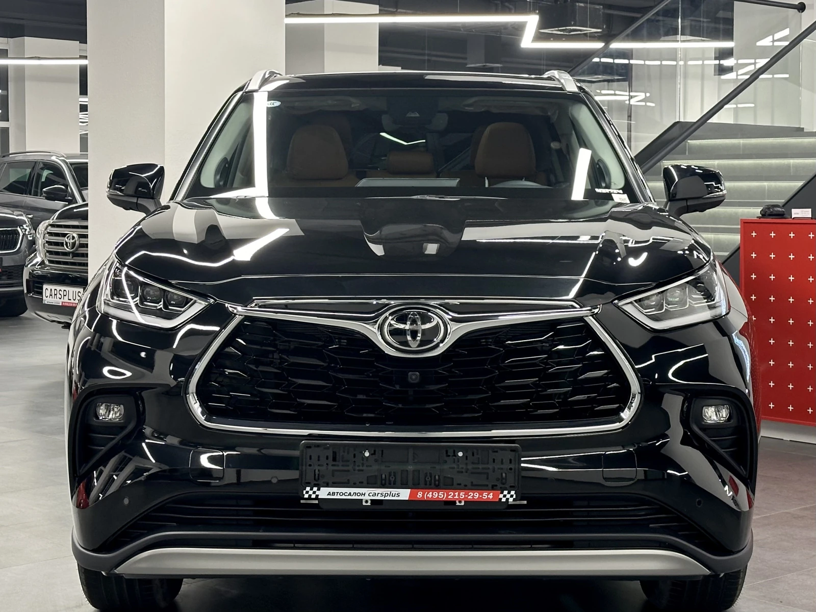 Toyota Highlander, 2024г, полный привод, автомат