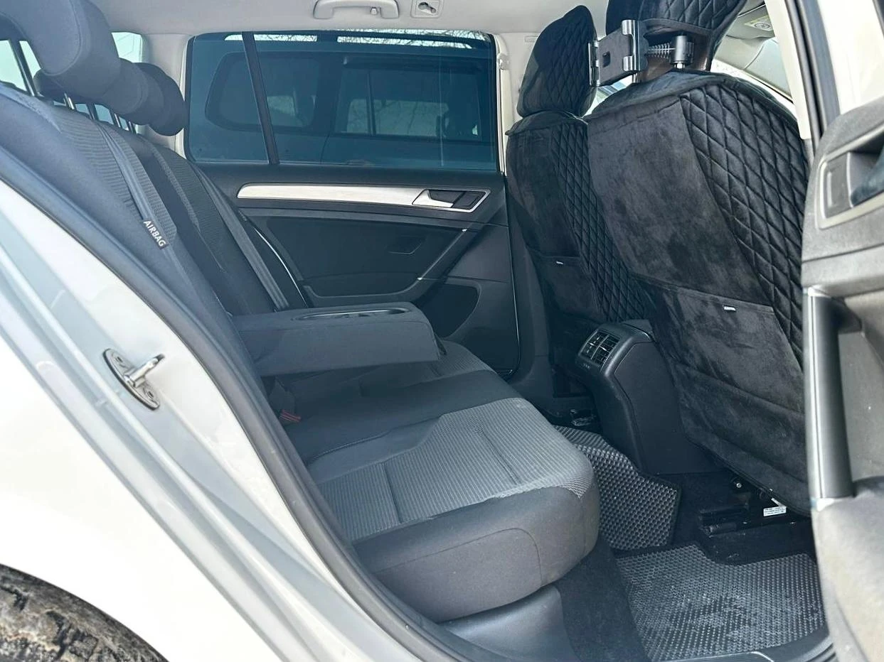 Volkswagen Golf, 2013г, передний привод, робот