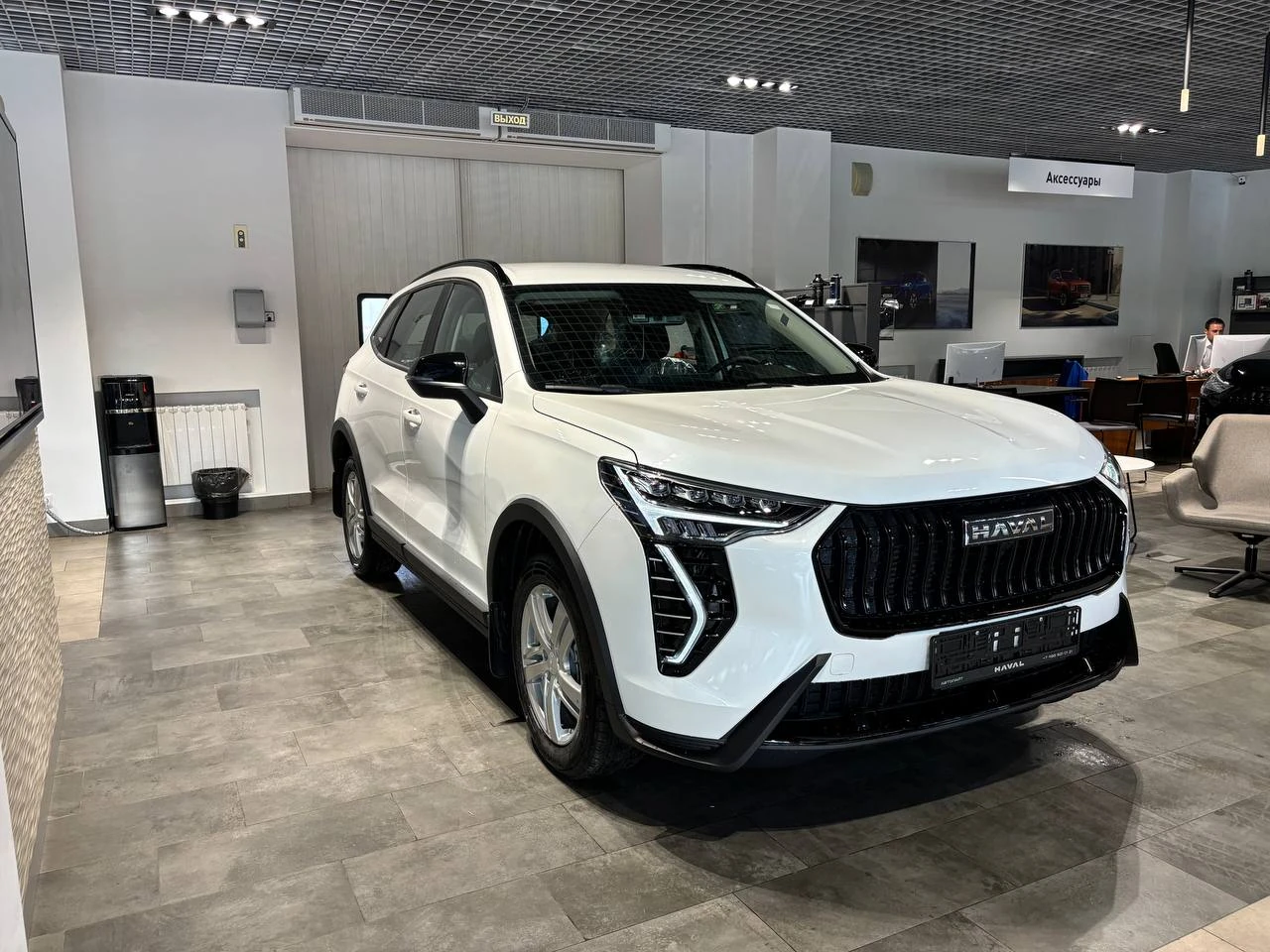 Haval Jolion, 2024г, передний привод, робот