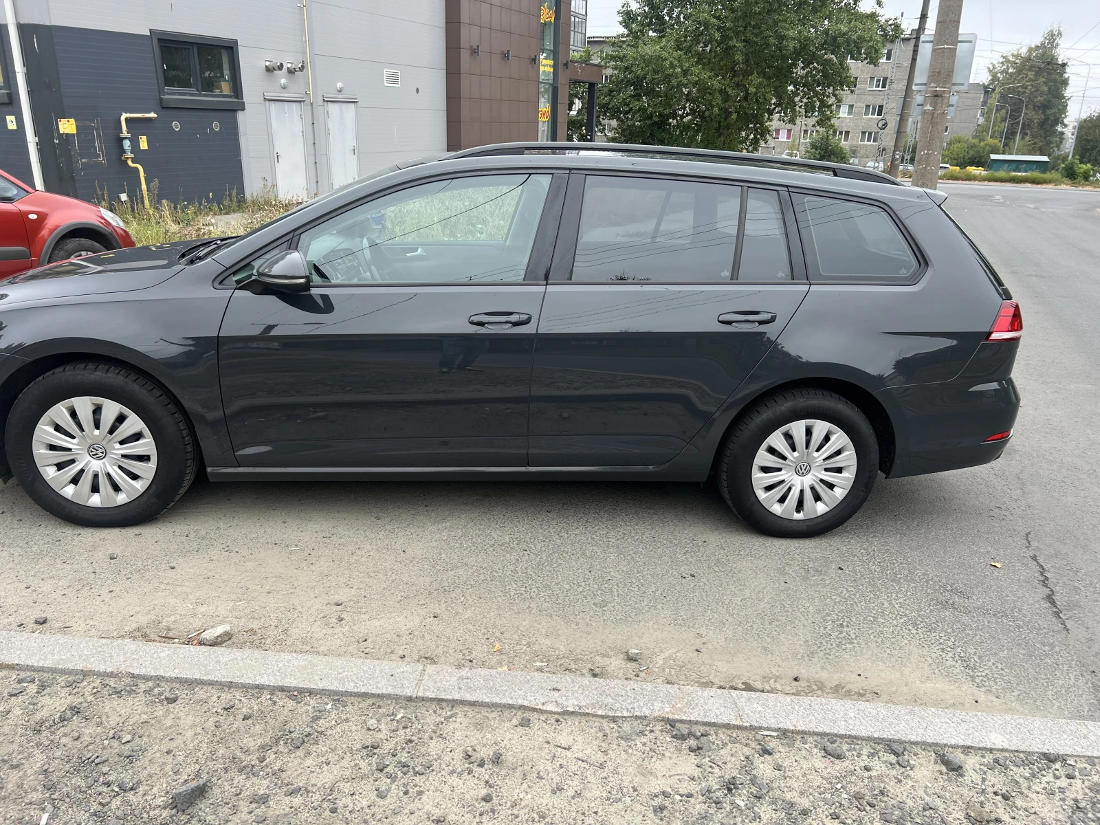 Volkswagen Golf, 2019г, передний привод, механика