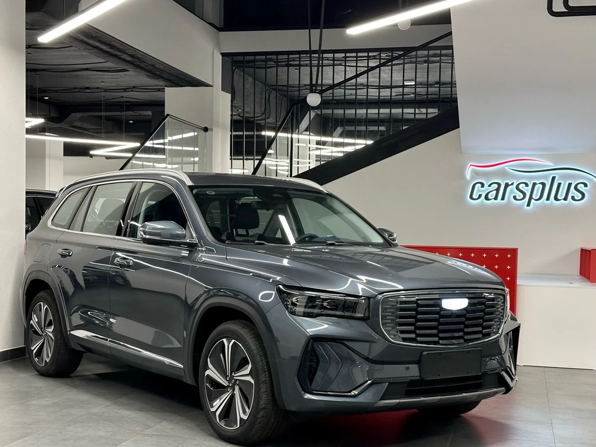 Geely Monjaro, 2022г, передний привод, автомат