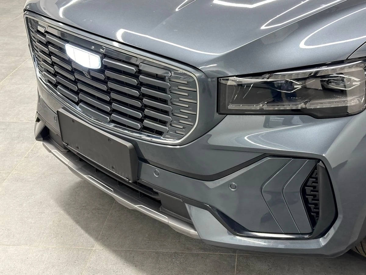 Geely Monjaro, 2022г, передний привод, автомат