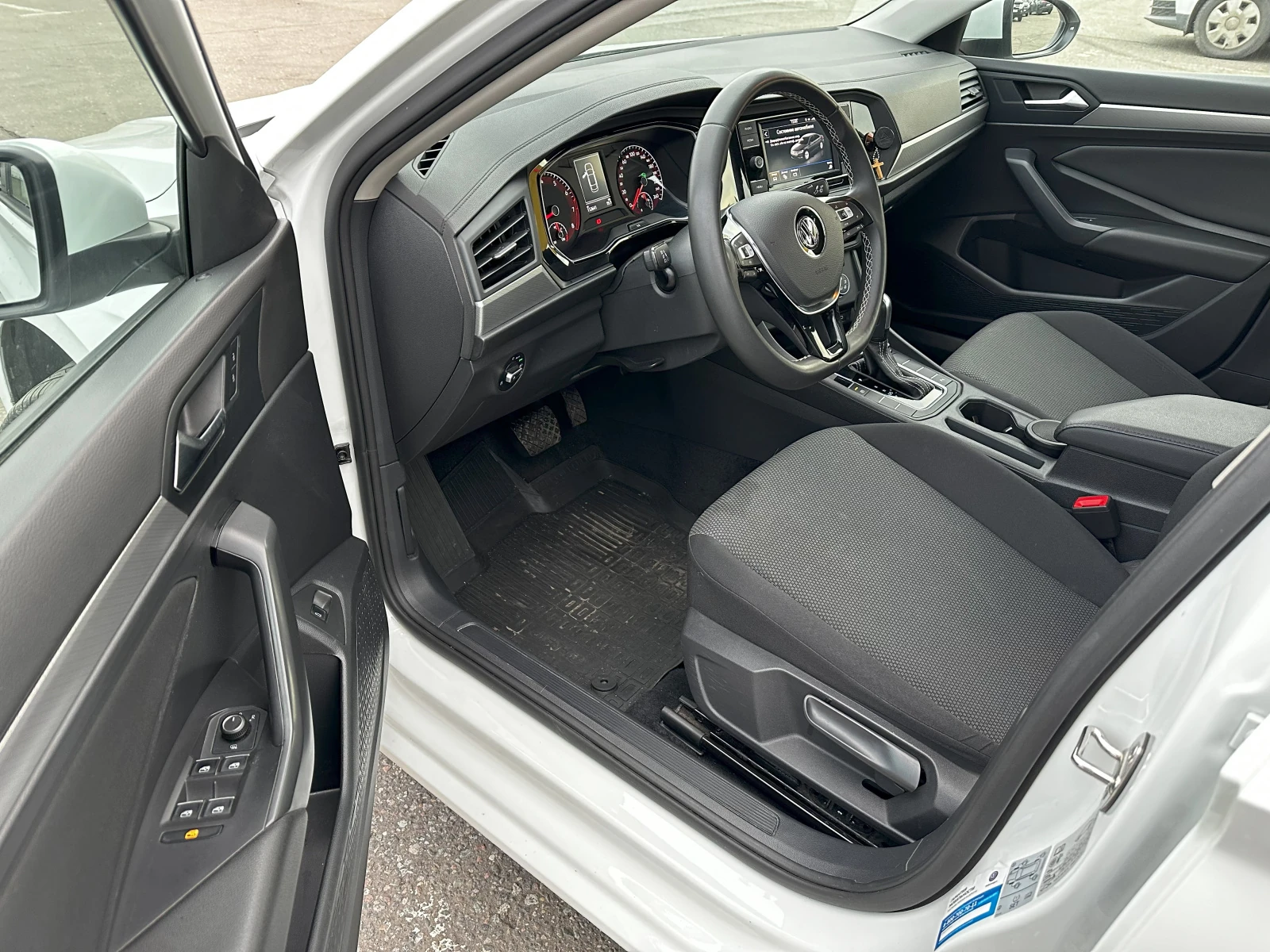 Volkswagen Jetta, 2021г, передний привод, автомат