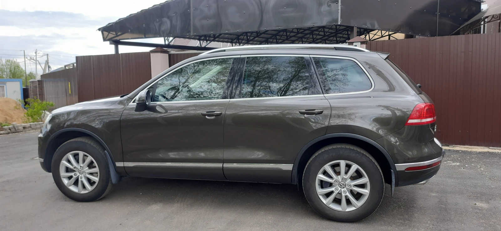 Volkswagen Touareg, 2015г, полный привод, автомат
