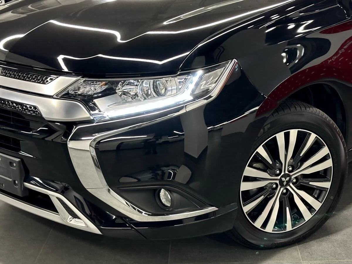 Mitsubishi Outlander, 2022г, передний привод, вариатор