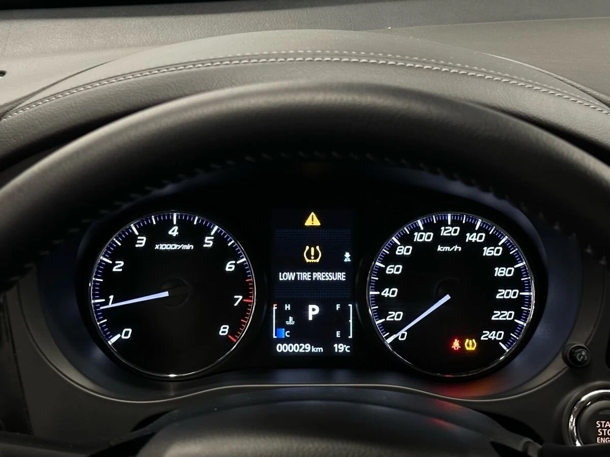 Mitsubishi Outlander, 2022г, передний привод, вариатор