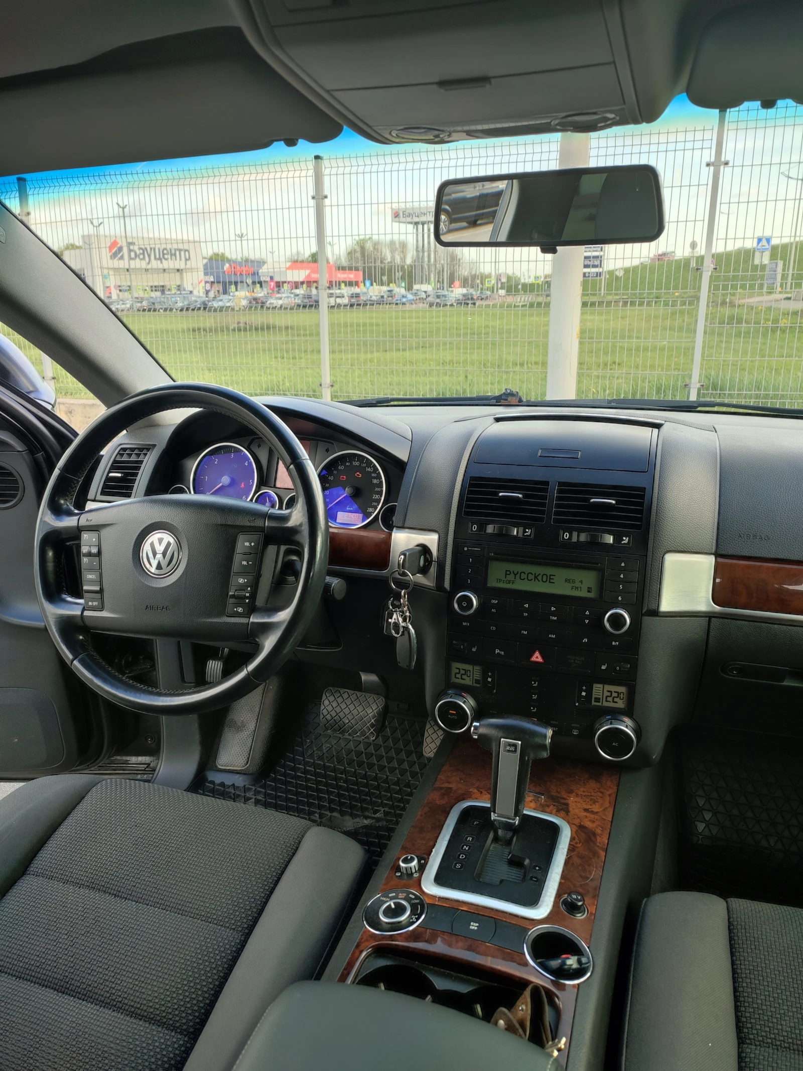 Volkswagen Touareg, 2008г, полный привод, автомат