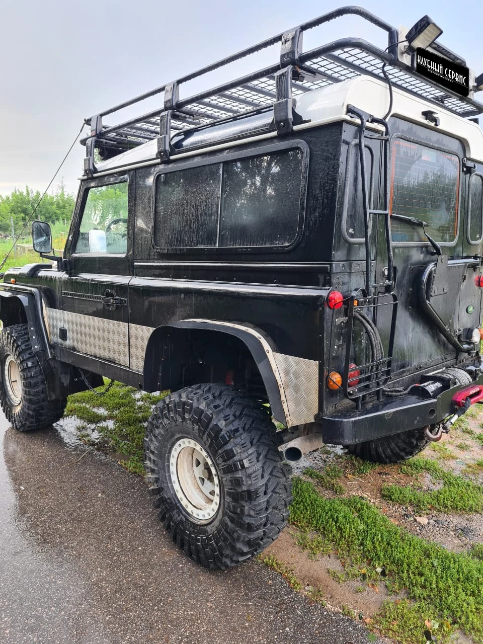 Land Rover Defender, 2006г, полный привод, механика