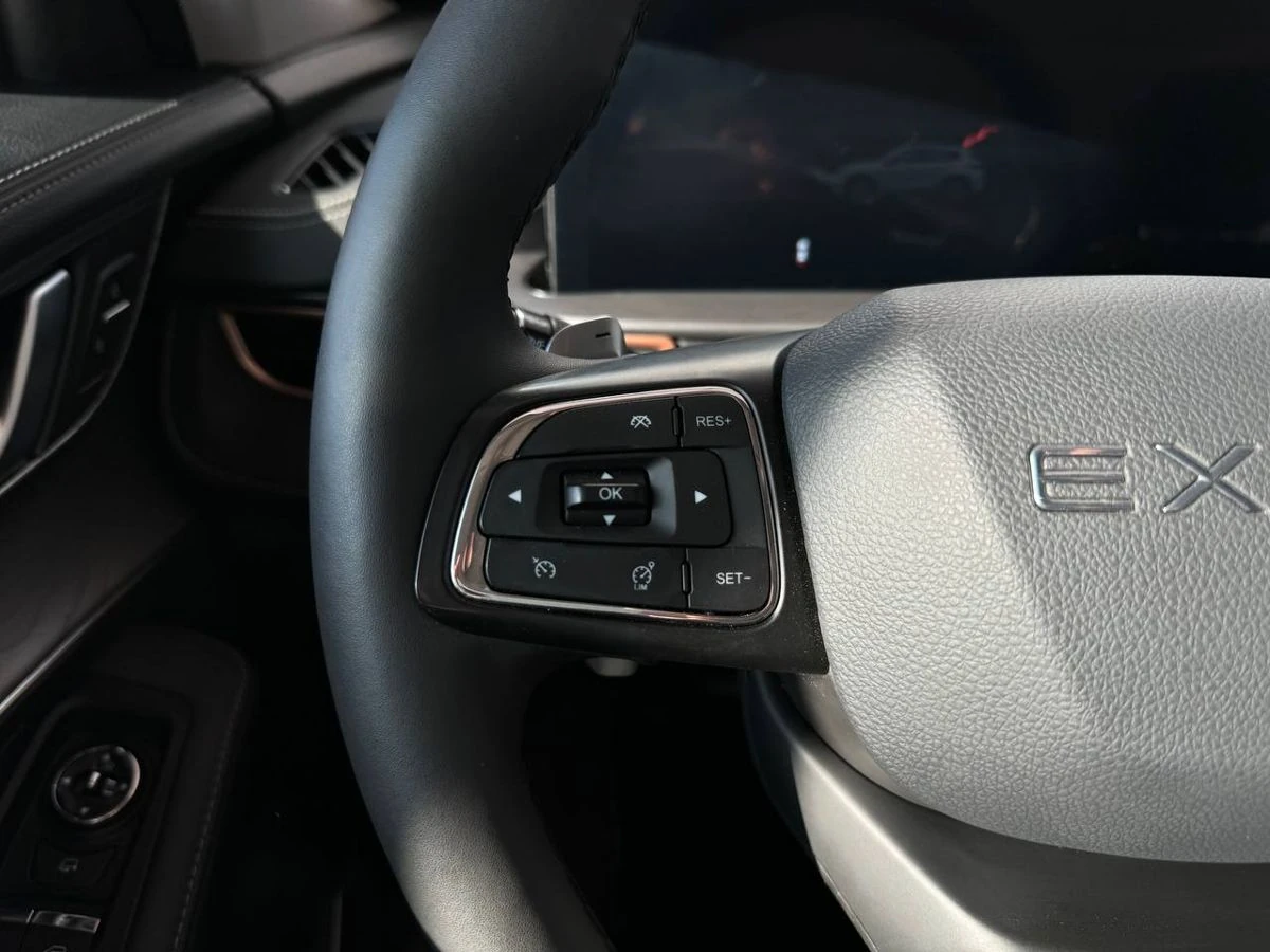 EXEED , 2023г., полный привод, робот