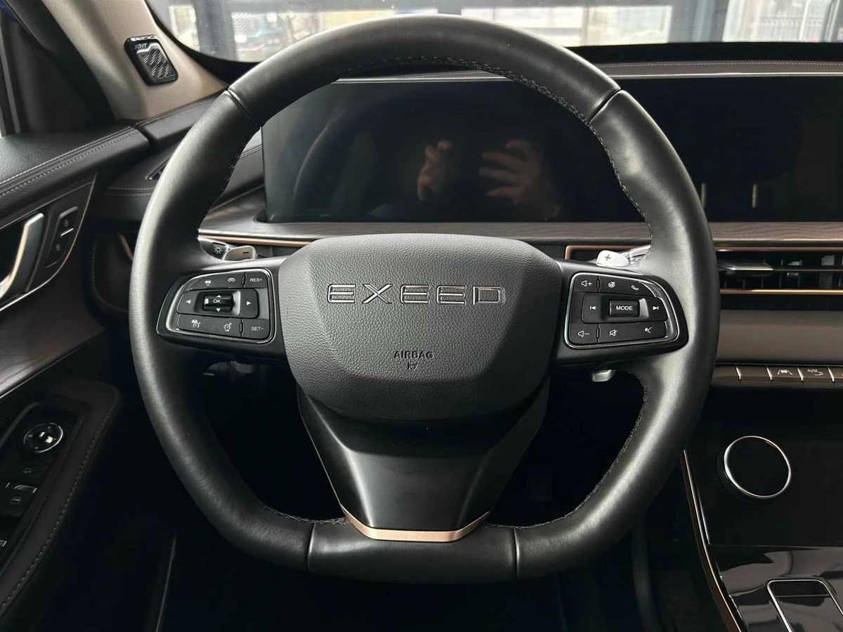 EXEED , 2023г., полный привод, робот