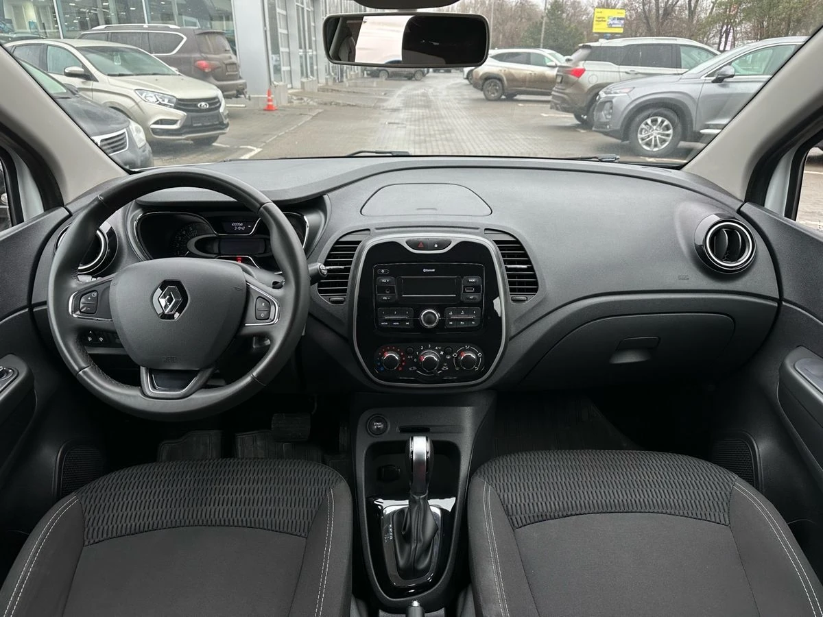 Renault Kaptur, 2018г, передний привод, вариатор