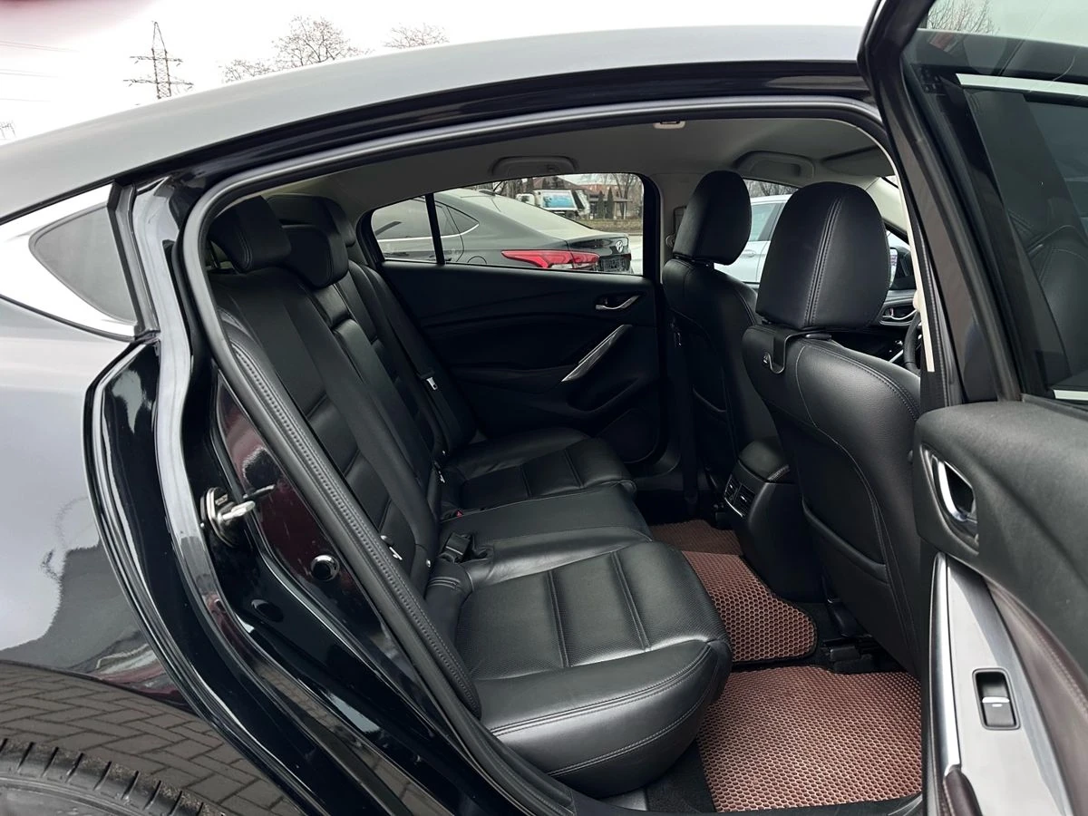Mazda 6, 2016г, передний привод, автомат