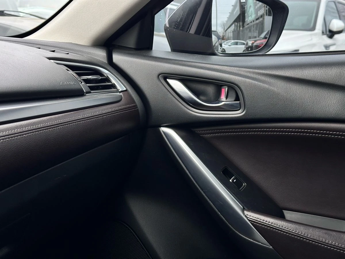 Mazda 6, 2016г, передний привод, автомат