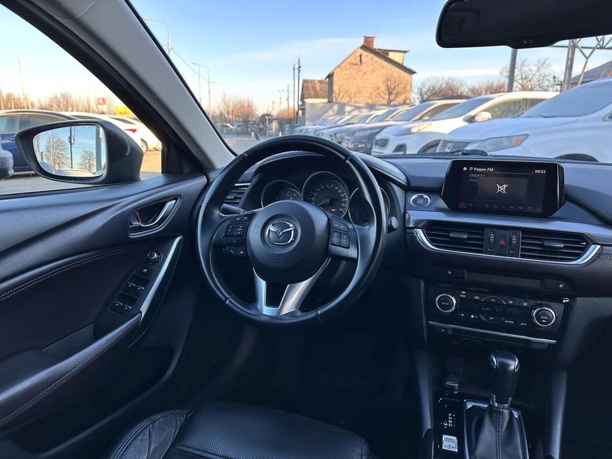Mazda 6, 2015г, передний привод, автомат