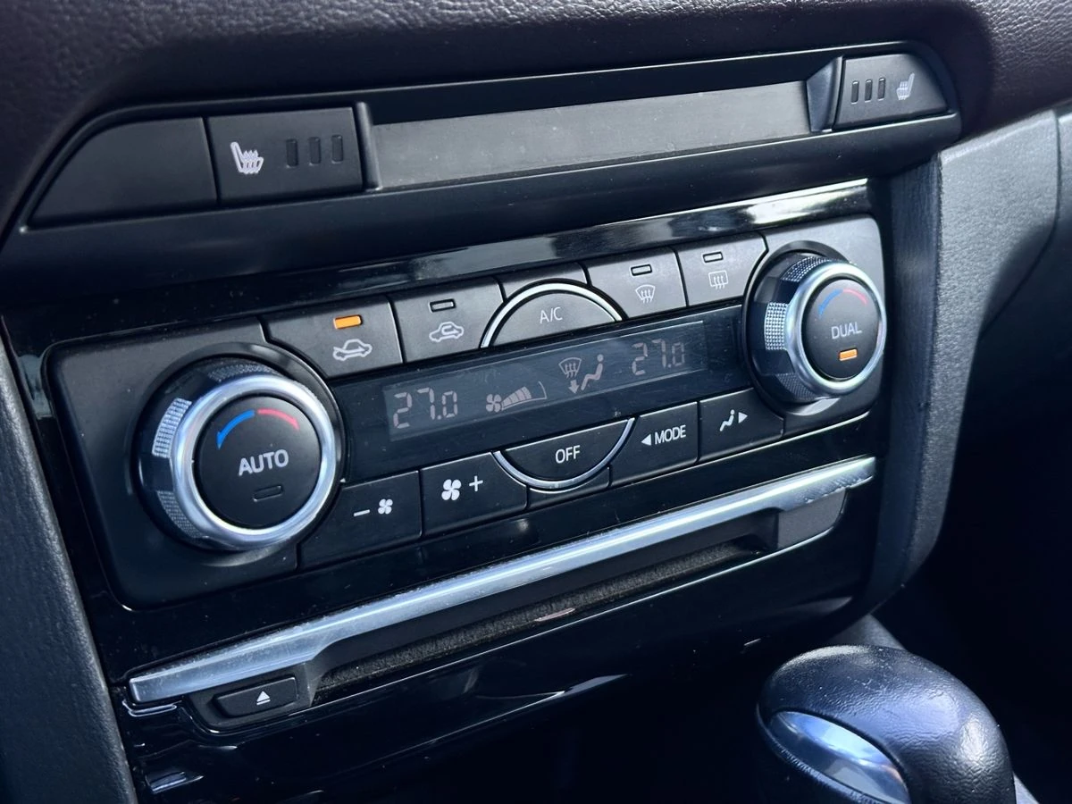 Mazda 6, 2015г, передний привод, автомат