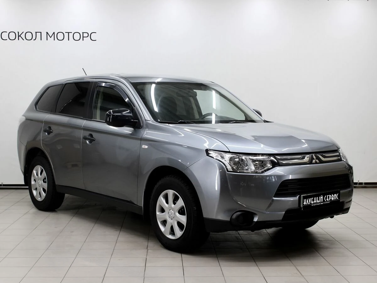 Mitsubishi Outlander, 2013г, передний привод, вариатор