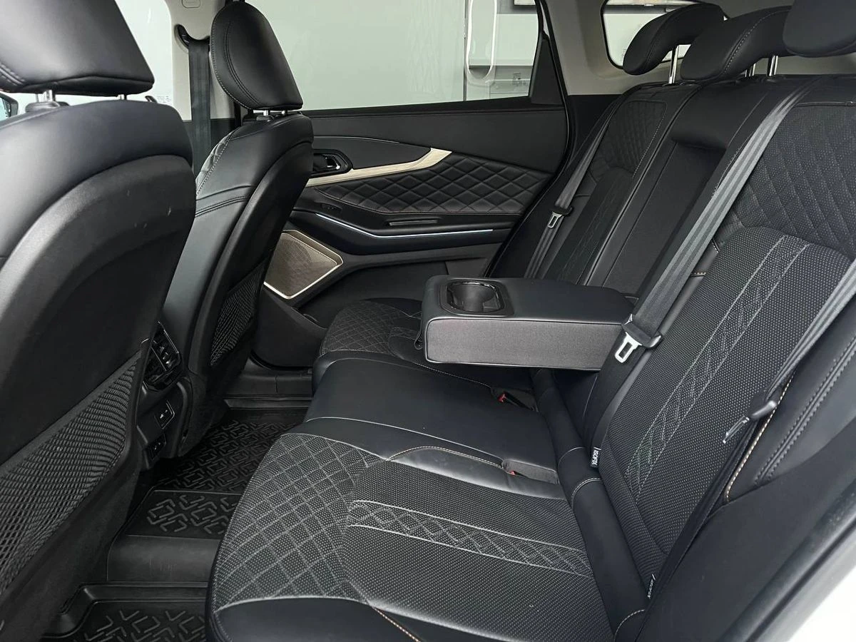 EXEED , 2022г., полный привод, робот