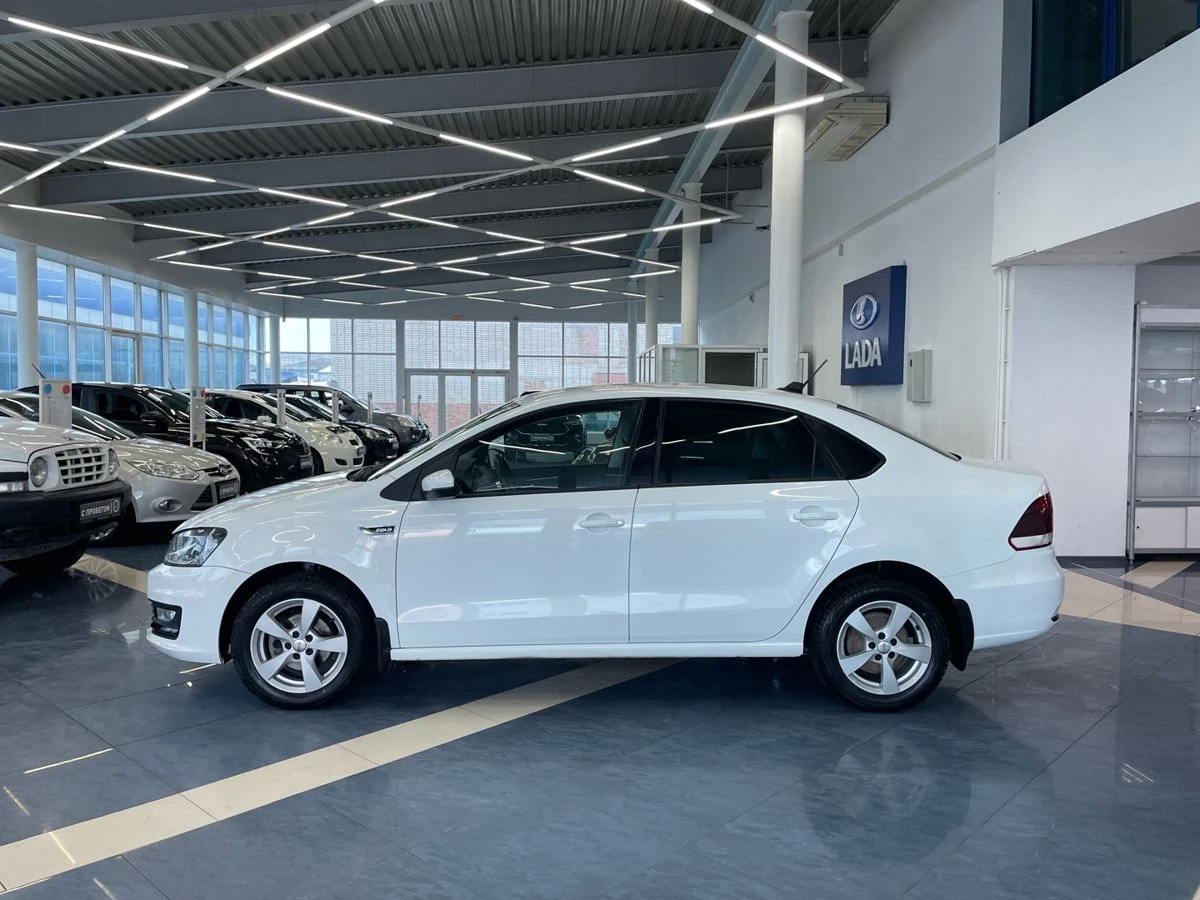 Volkswagen Polo, 2018г, передний привод, механика