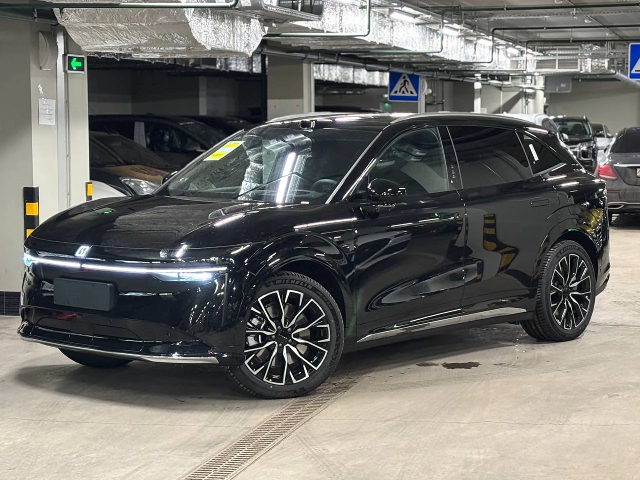 Zeekr 7X, 2024г, полный привод, автомат