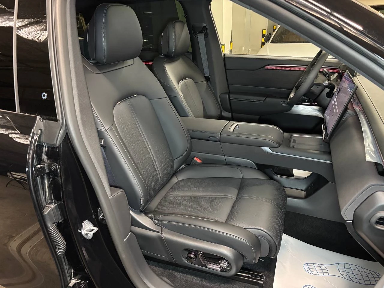 Zeekr 7X, 2024г, полный привод, автомат