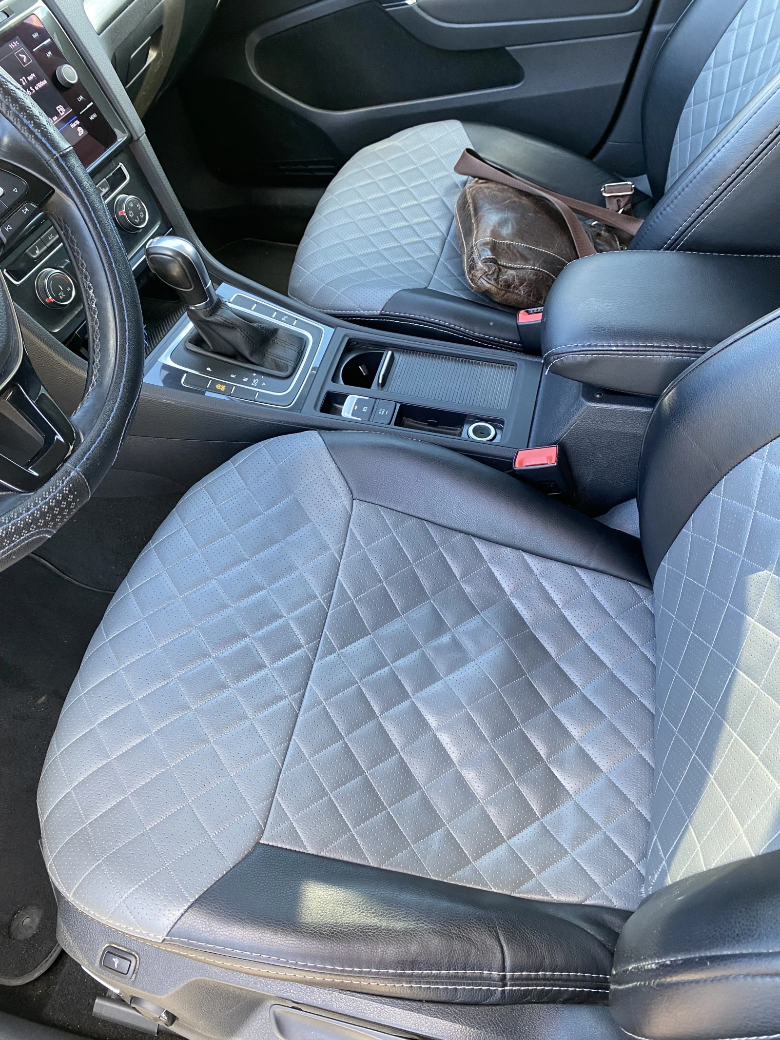 Volkswagen Golf, 2019г, передний привод, робот