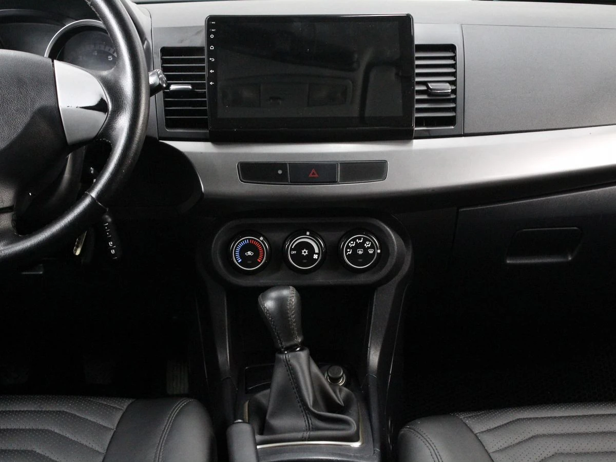 Mitsubishi Lancer, 2007г, передний привод, механика