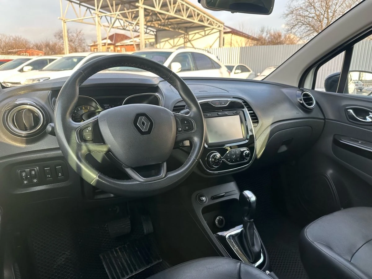 Renault Kaptur, 2016г, полный привод, автомат