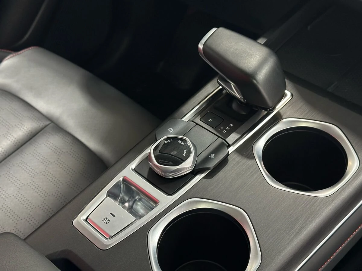 Changan , 2023г., передний привод, робот