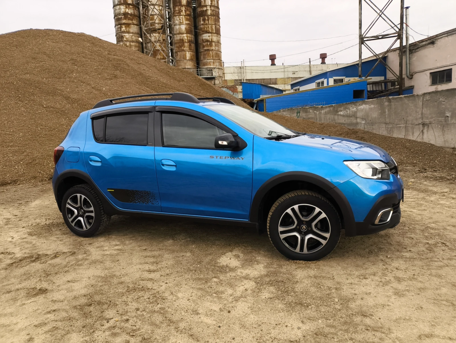 Renault Sandero, 2021г, передний привод, вариатор