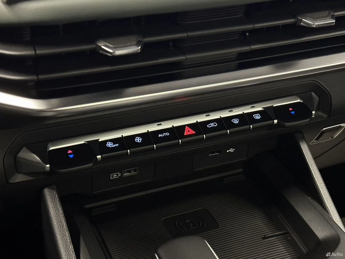 Geely Okavango, 2023г, передний привод, робот