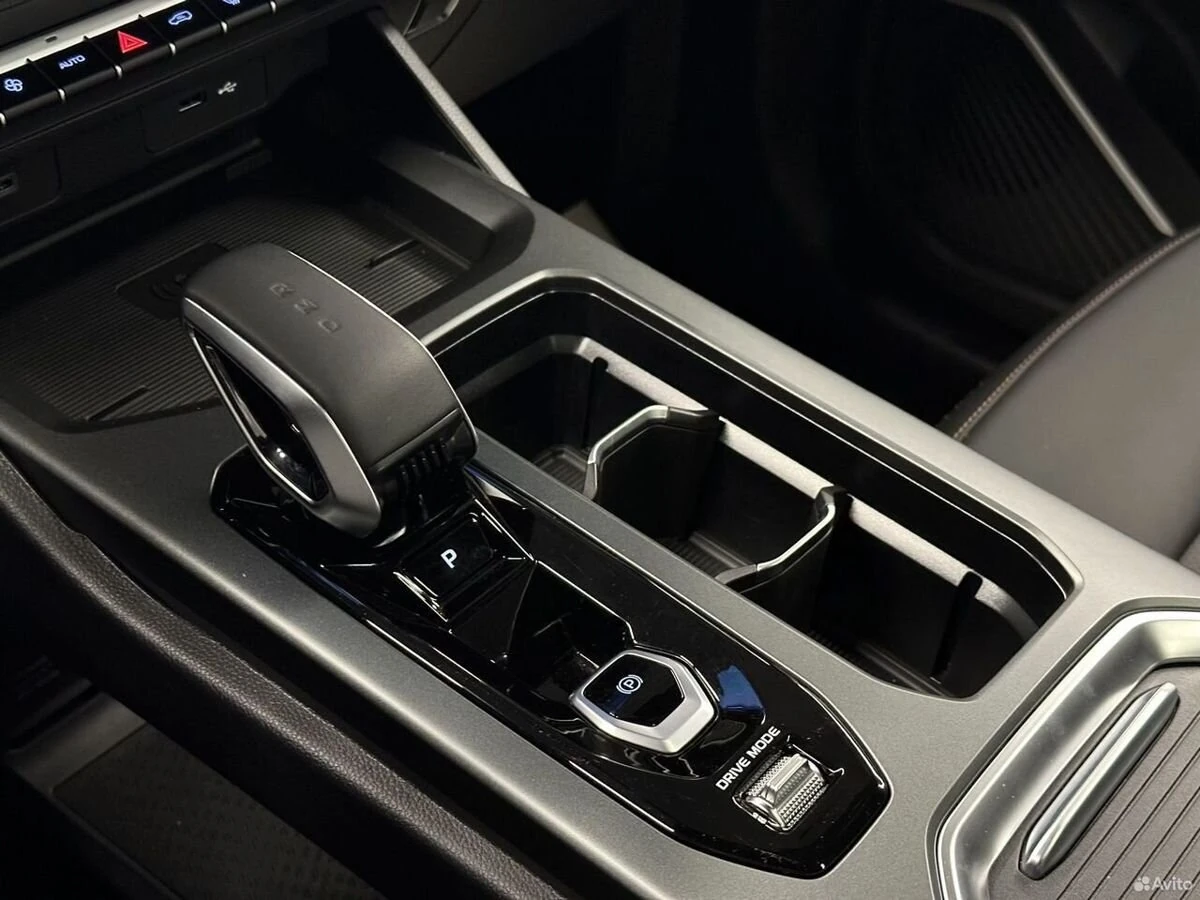 Geely Okavango, 2023г, передний привод, робот