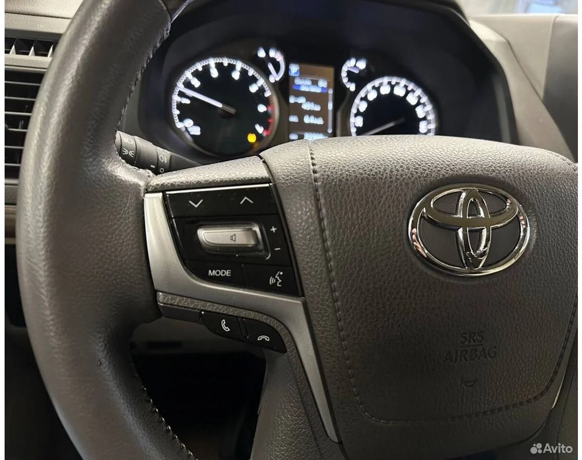 Toyota Land Cruiser Prado, 2021г, полный привод, автомат