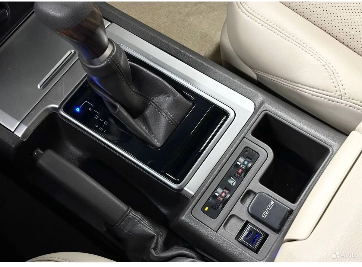 Toyota Land Cruiser Prado, 2021г, полный привод, автомат