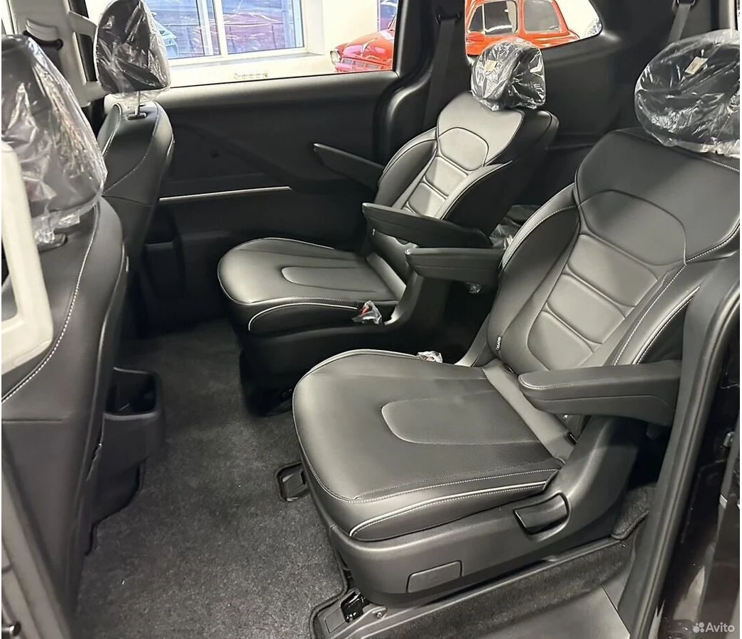 Hyundai Custin, 2024г, передний привод, автомат