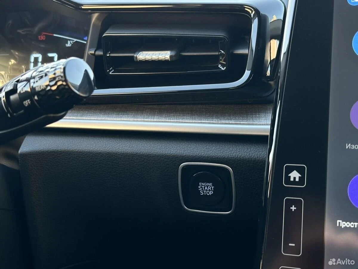 Hyundai Custin, 2024г, передний привод, автомат