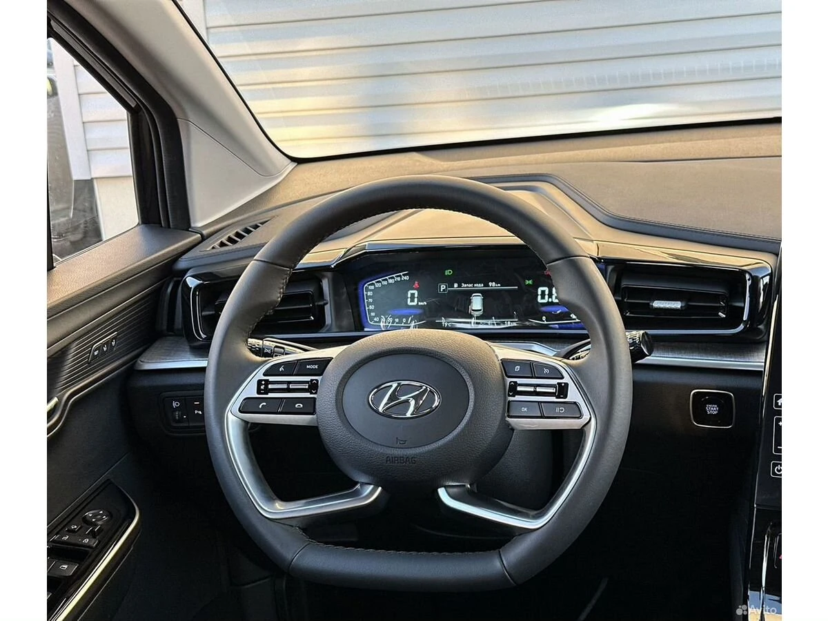 Hyundai Custin, 2024г, передний привод, автомат