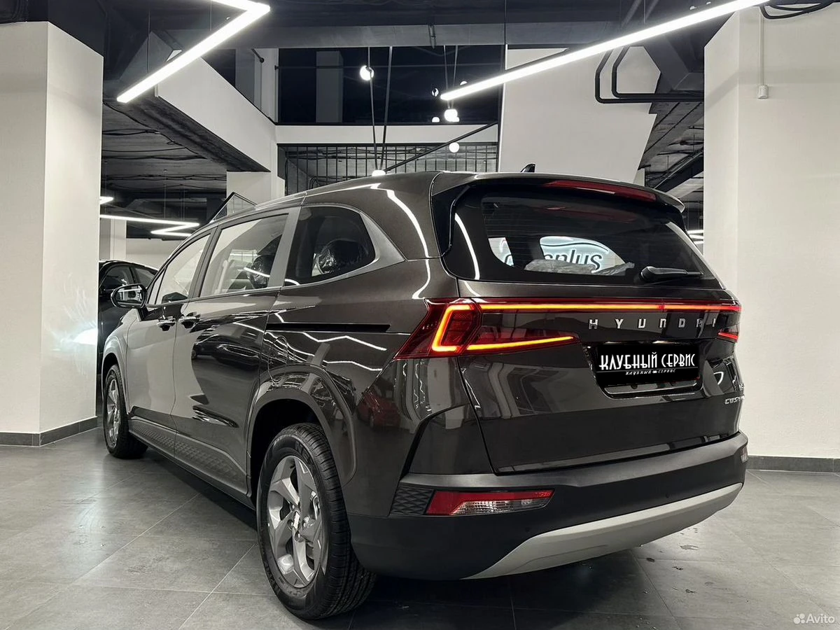 Hyundai Custin, 2024г, передний привод, автомат