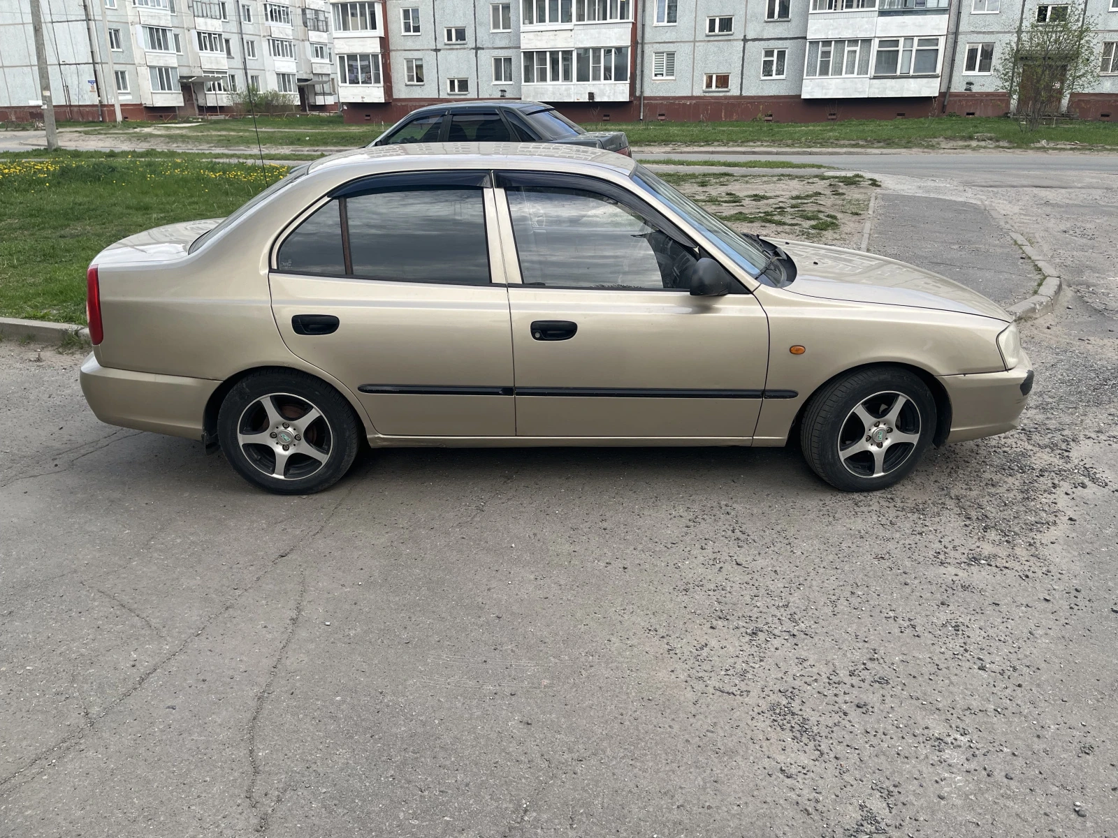 Hyundai Accent, 2004г, передний привод, автомат