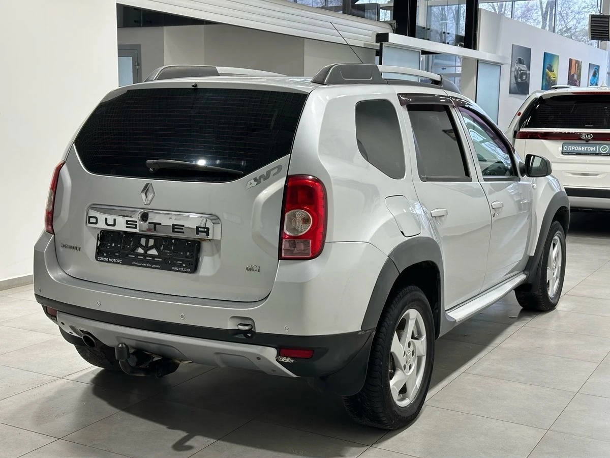 Renault Duster, 2013г, полный привод, механика