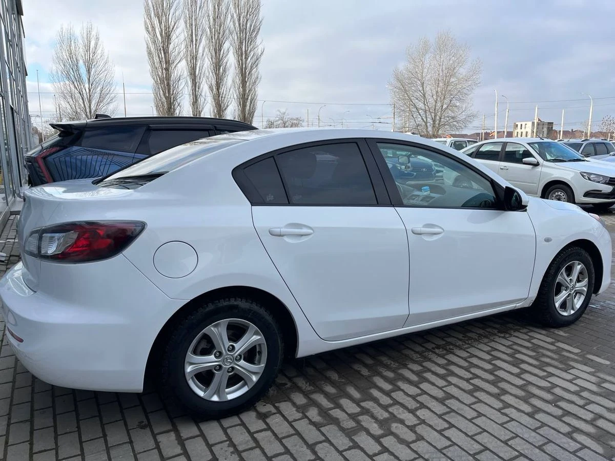 Mazda 3, 2012г, передний привод, автомат