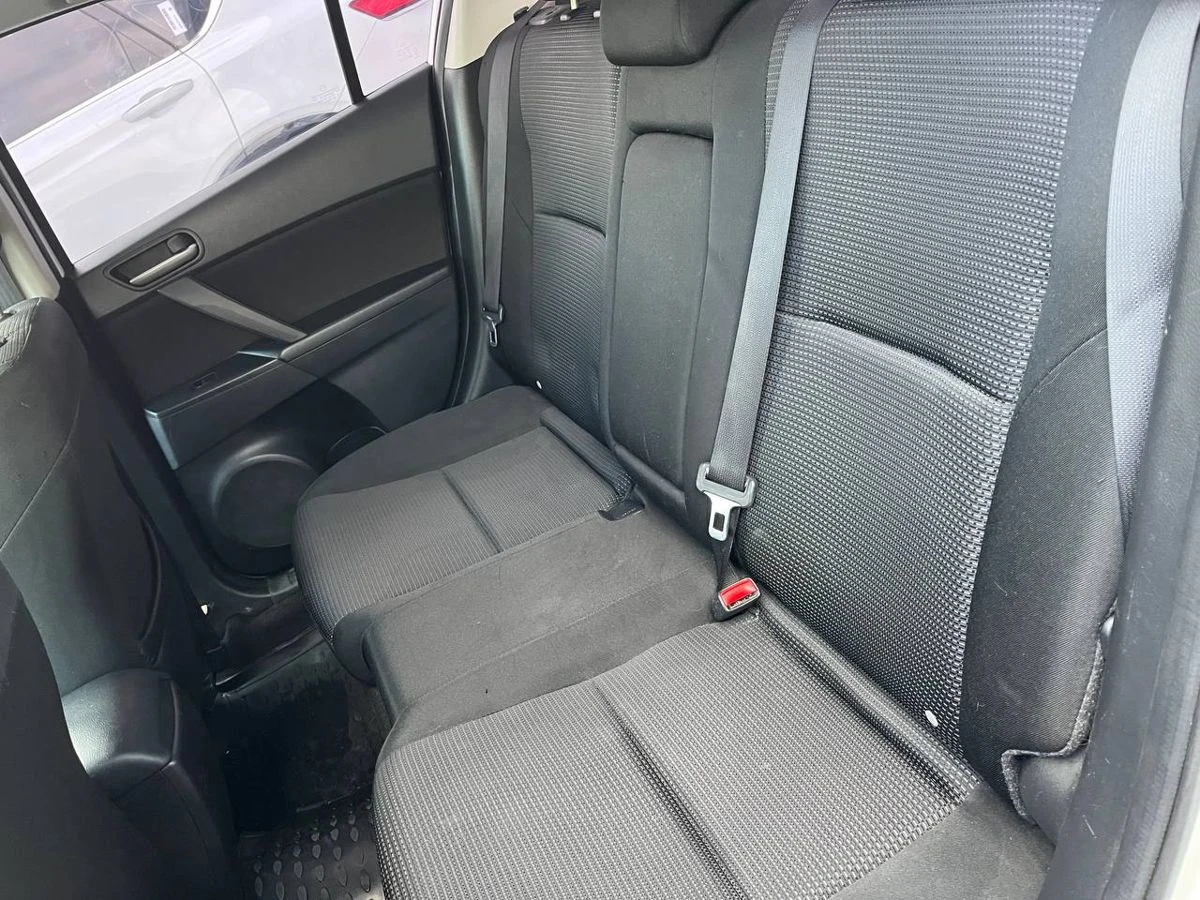 Mazda 3, 2012г, передний привод, автомат