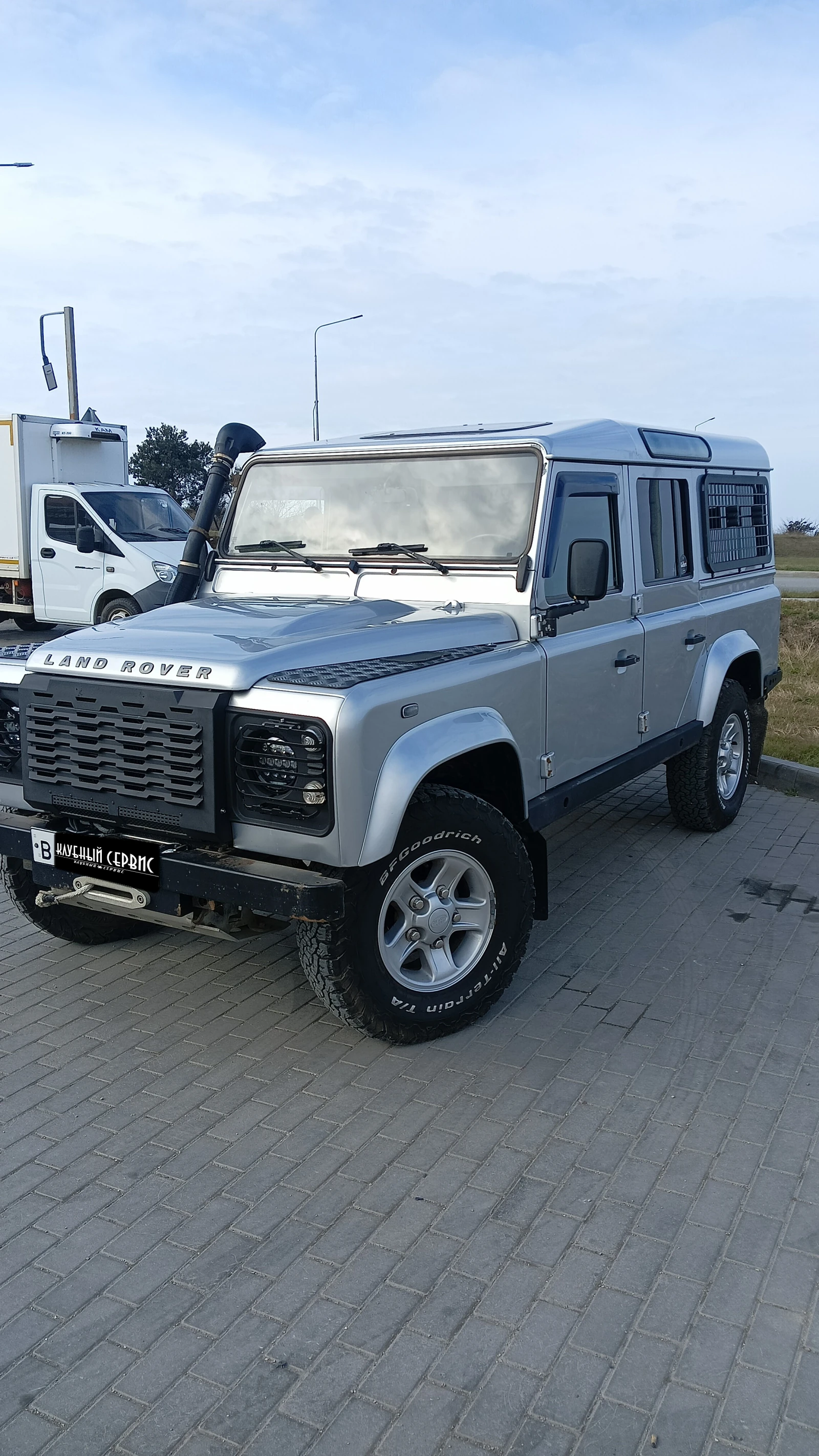 Land Rover Defender, 2013г, полный привод, механика