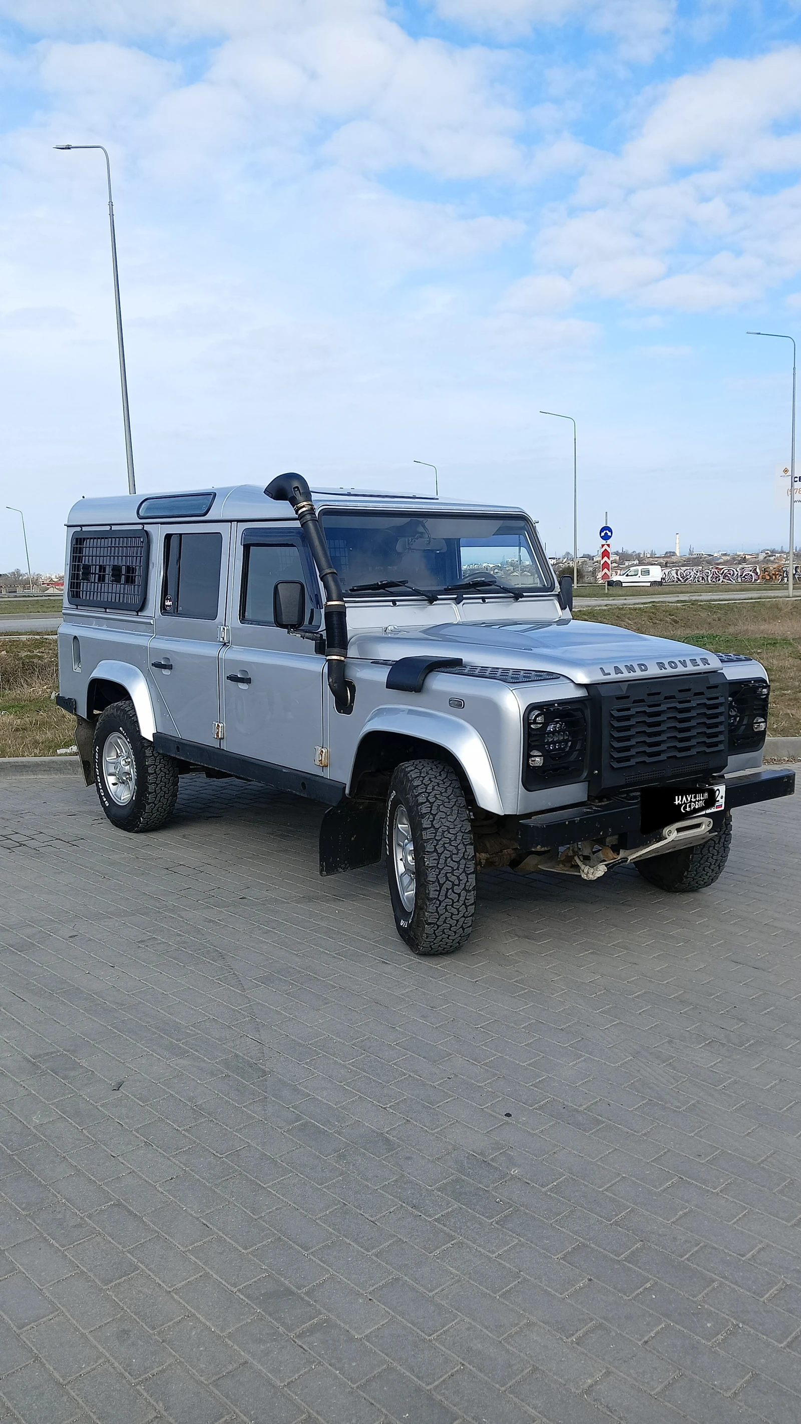 Land Rover Defender, 2013г, полный привод, механика