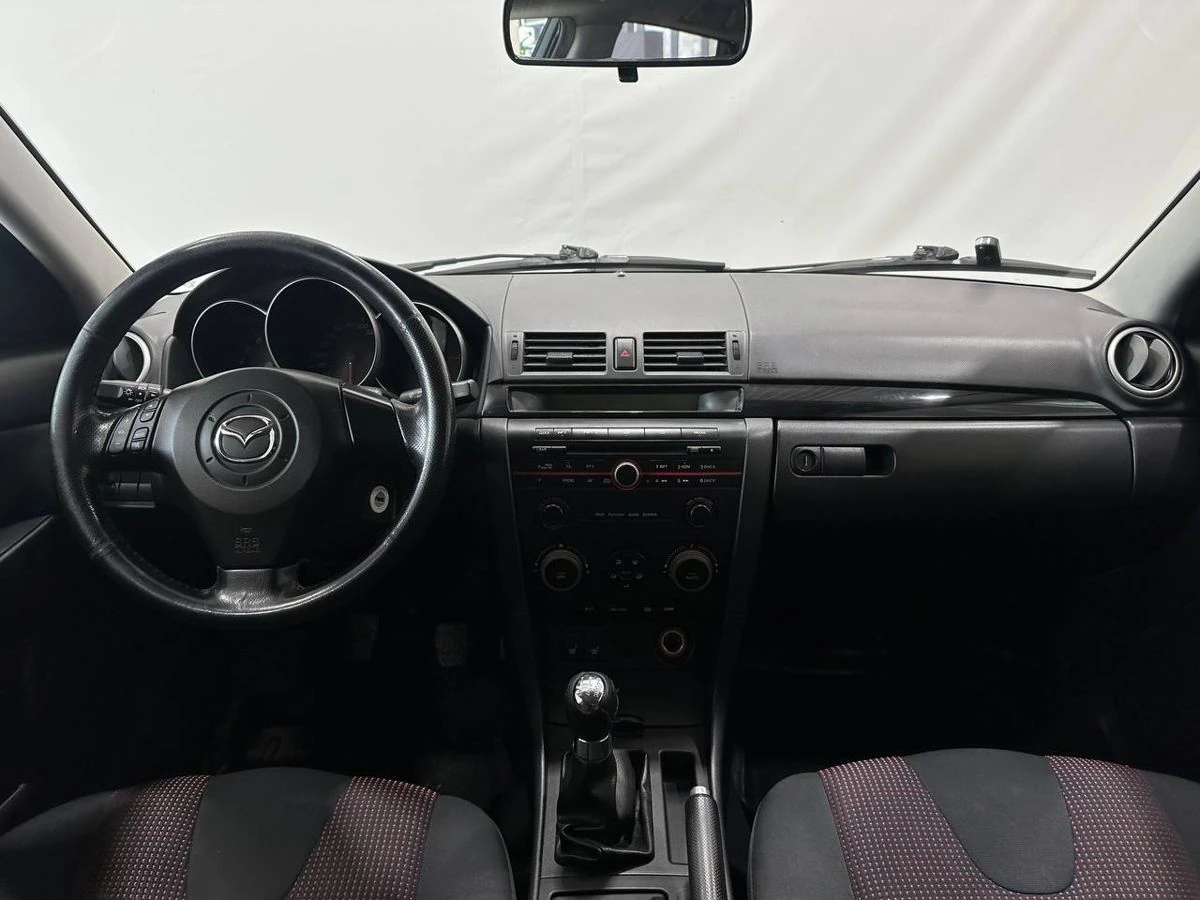 Mazda 3, 2006г, передний привод, механика
