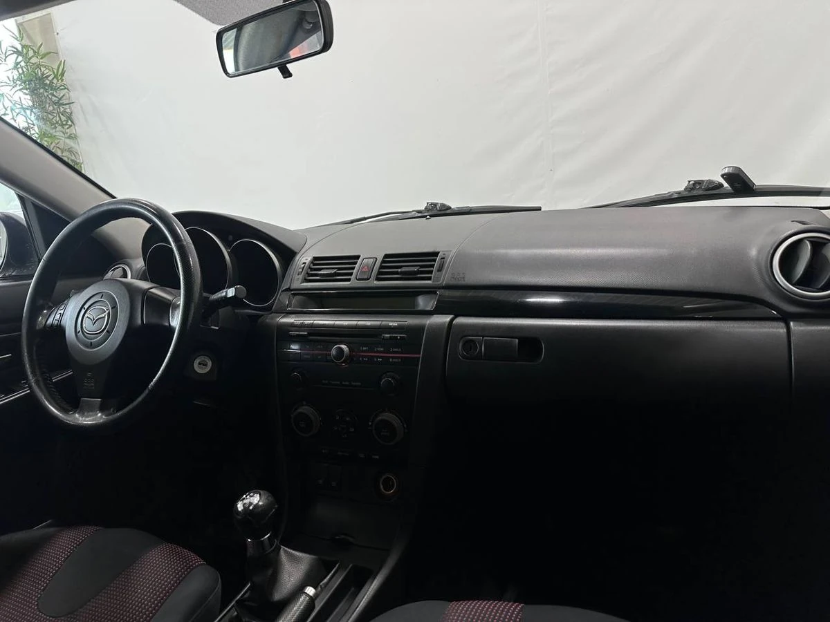 Mazda 3, 2006г, передний привод, механика