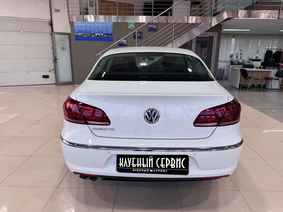 Volkswagen Passat CC, 2012г, передний привод, робот
