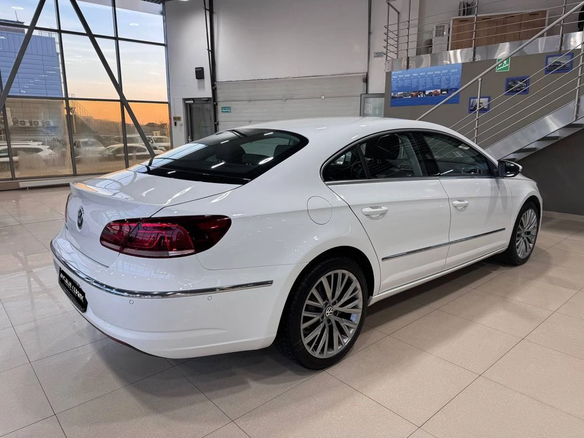 Volkswagen Passat CC, 2012г, передний привод, робот