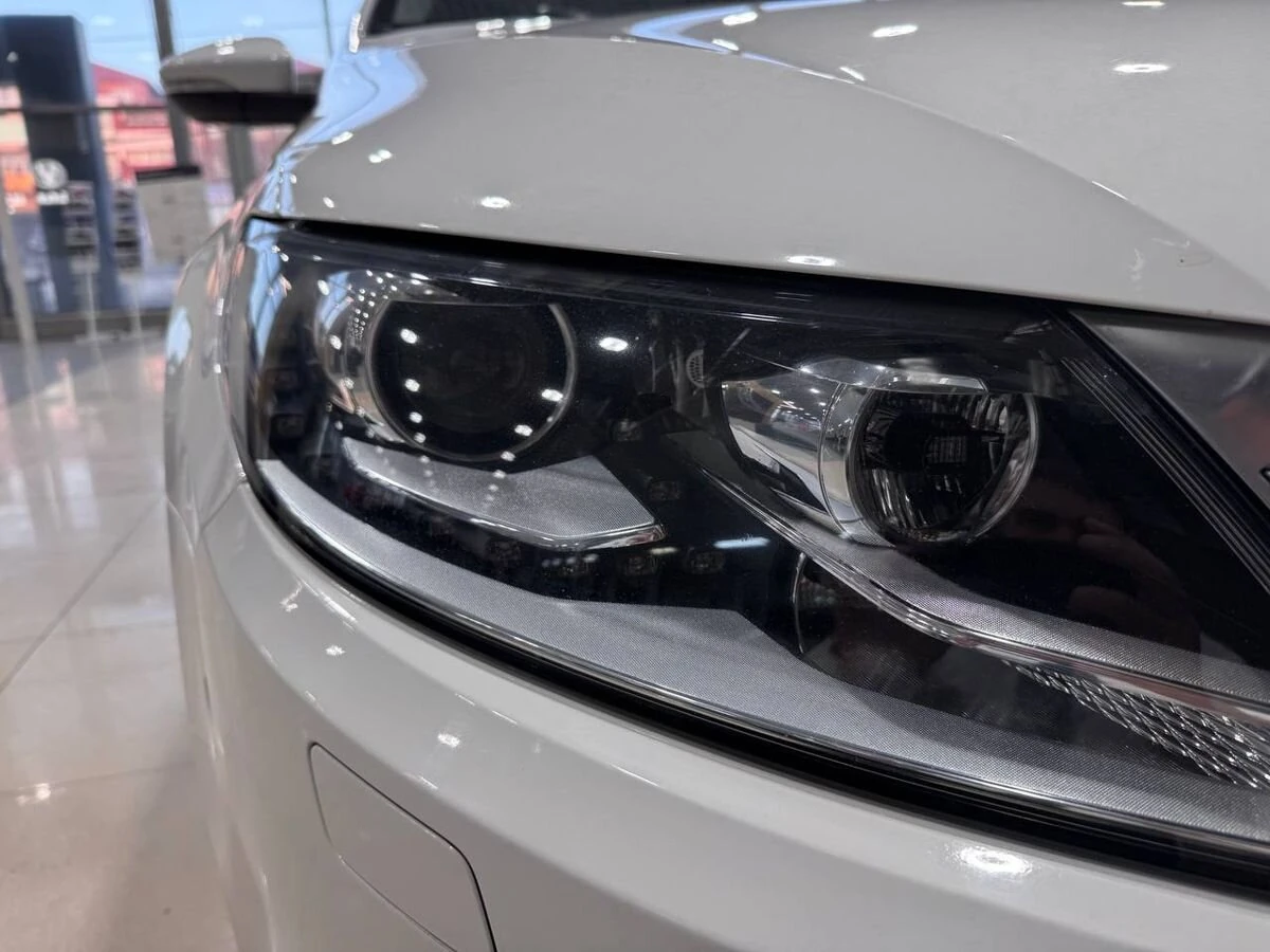 Volkswagen Passat CC, 2012г, передний привод, робот